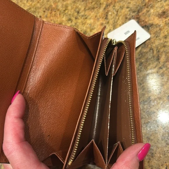 Louis Vuitton monogram Tresor wallet - Picture 9 of 13